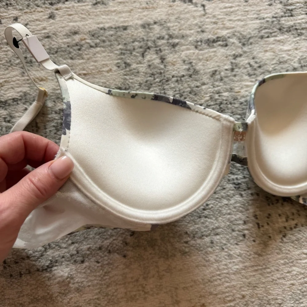 Nicole Miller brand new
